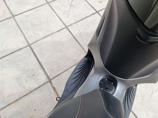 Piaggio Beverly 300i 2018 ABS-ASR-300S-ΣΑΝ ΚΑΙΝΟΥ-ΙΔΙΩΤΗ-thumb-12
