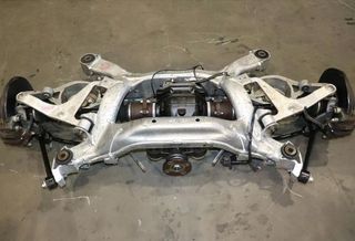 Nissan 350z z33 πίσω γέφυρα (Γέφυρα/Ψαλίδια/Άκρα/Μουαγιέ)