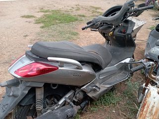 Yamaha X Max-thumb-2