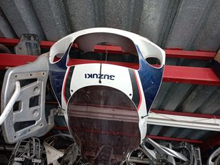 SUOZUOKI GSXR750-thumb-1