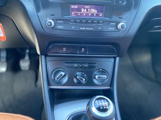 Audi Q3 2012 TFSI Quattro-thumb-30