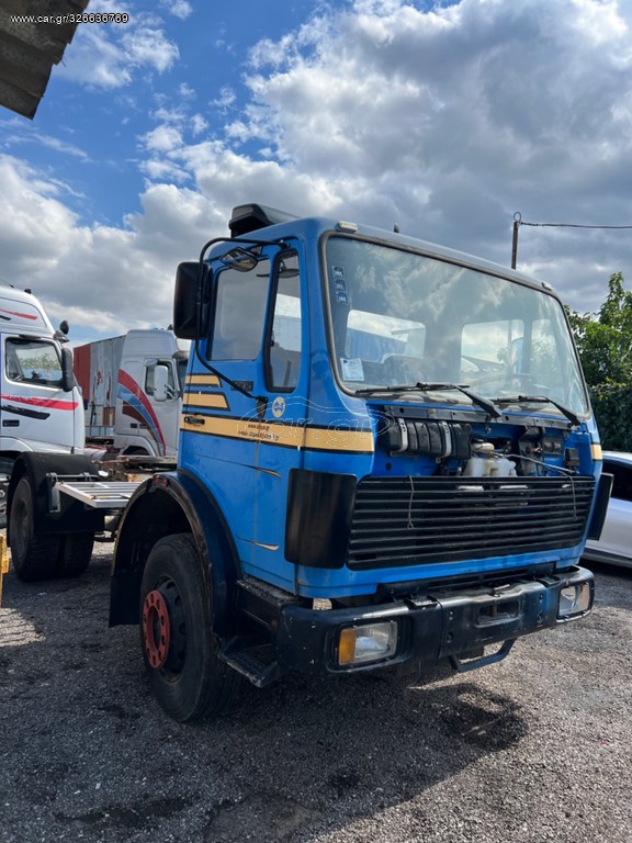 Mercedes-Benz 1990 1635