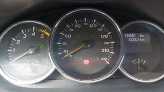 Renault Megane 2011-thumb-5