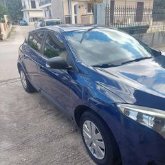 Renault Megane 2011-thumb-9