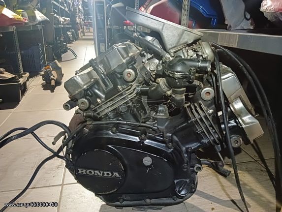 Honda VF 500 F κινητήρας - μοτερ. - καρμπυρατερ 