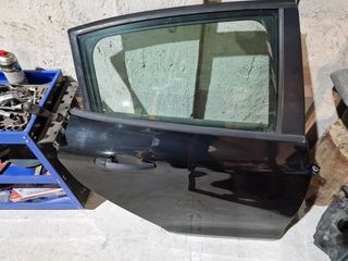 Peugeot 208-thumb-2