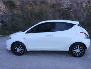 Lancia Ypsilon '12