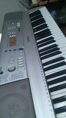 YAMAHA PSR E-303