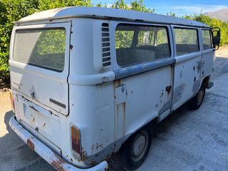 Volkswagen T2 1969 A-thumb-8