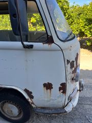 Volkswagen T2 1969 A-thumb-12