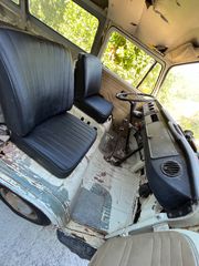 Volkswagen T2 1969 A-thumb-14