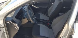 Hyundai i 20 2015-thumb-14