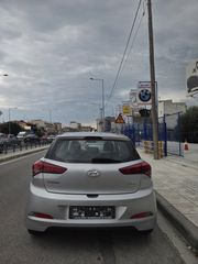Hyundai i 20 2015-thumb-17