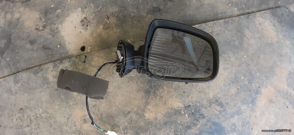 ΚΑΘΡΈΦΤΗΣ ΔΕΞΙΌΣ  DACIA DUSTER 