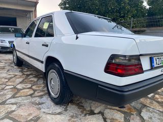 Mercedes-Benz E 200 1987 Full extra-thumb-4