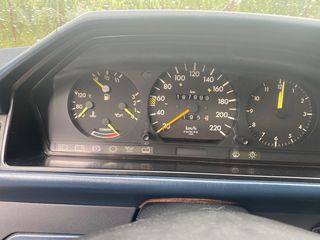 Mercedes-Benz E 200 1987 Full extra-thumb-6