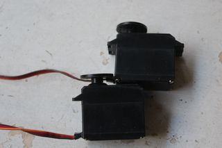 THUNDER TIGER 2 SERVO-thumb-2