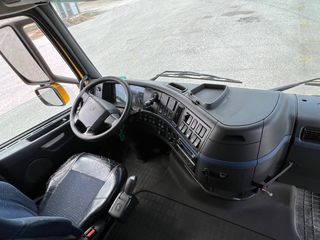 Γερανοί - Φορτηγά Με Γερανό Volvo 2008 6x2 Hiab 205 18 μέτρα!-thumb-42