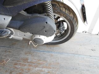 PIAGGIO BEVERLY 200-thumb-6