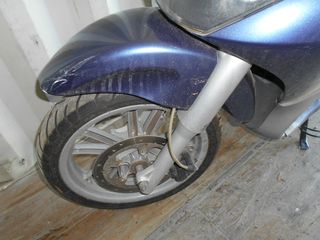 PIAGGIO BEVERLY 200-thumb-8
