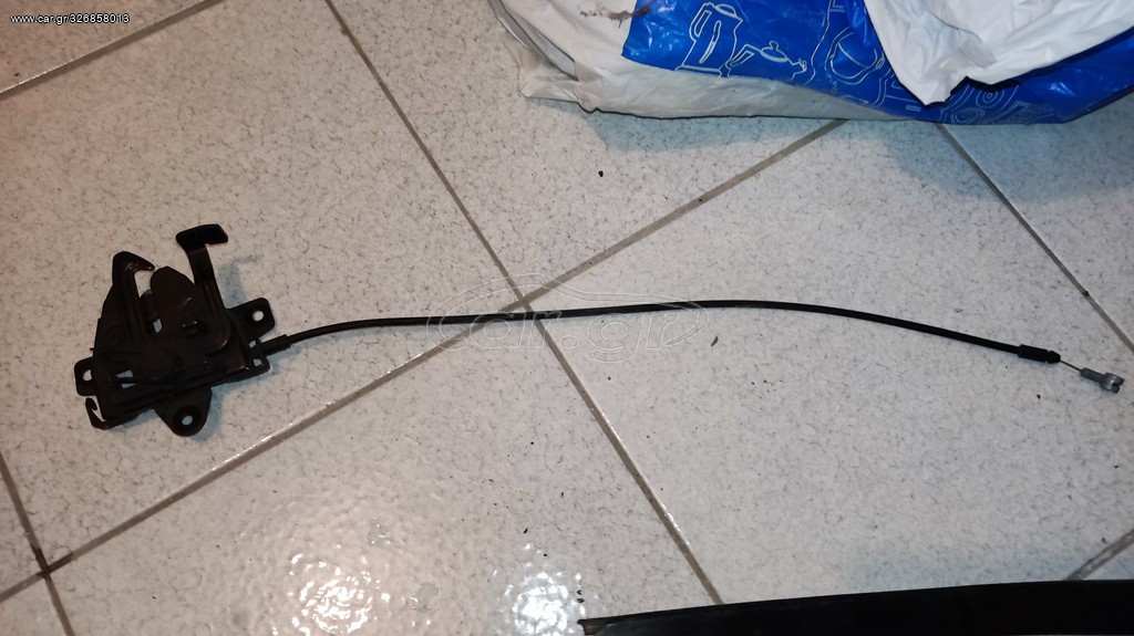 Κλειδαριά καπώ 
