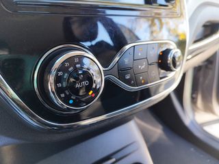 Renault Captur 2016 ENERGY INTENSE EDC AYTOMATO NAV-thumb-37
