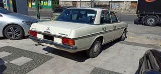 Mercedes-Benz E 200 1970-thumb-7