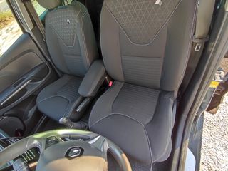 Renault Clio 2015 LIMITED EDITION-thumb-20