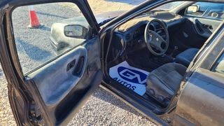 Nissan Sunny 1993-thumb-13