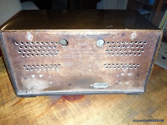 toshiba transistor radio-thumb-3