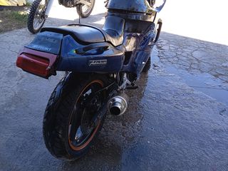 Suzuki GSX 250FM-thumb-3