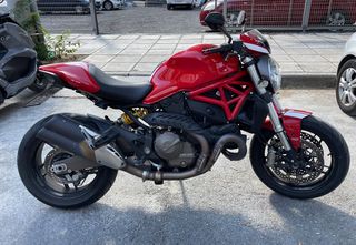 Ducati Monster 821 '15 Stripe