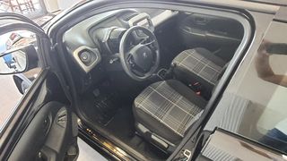 Peugeot 108 2017-thumb-22
