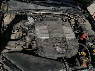 Subaru outback 3000 cc auto-thumb-1