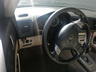 Subaru outback 3000 cc auto-thumb-5