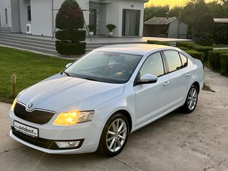 Skoda Octavia 2016 1.6TDI AMBITION DSG AUTOMATIC