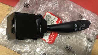 ΔΙΑΚΟΠΤΗΣ ΦΩΤΩΝ ΦΛΑΣ HONDA CIVIC / JAZZ / CR-V / S2000 (35255S5AA02) Switch Assembly, Lighting & Turn Signal