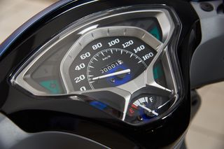 Yamaha Crypton S 2022-thumb-6
