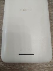 Sony XPERIA-thumb-3