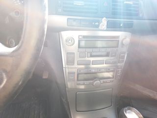 Toyota AVENSIS 2005-thumb-6