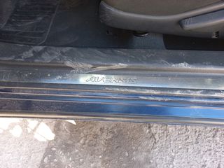 Toyota AVENSIS 2005-thumb-10