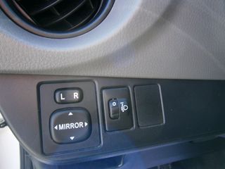 Toyota Yaris 2014 1.4 D-4D LIVE PLUS  ( face lift )-thumb-15