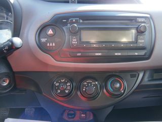 Toyota Yaris 2014 1.4 D-4D LIVE PLUS  ( face lift )-thumb-17