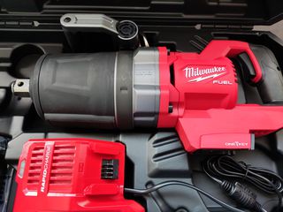 ΝΕΟ!!MILWAUKEE - ΜΠΟΥΛΟΝΟΚΛΕΙΔΟ 1″ ΥΨΗΛΗΣ ΡΟΠΗΣ 2576Nm!! ΛΑΒΗΣ-D  ONEFHIWF1DS-121C 1 ΜΠΑΤΑΡΙΑ 18Vx12Ah!!-thumb-2