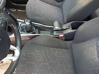 Peugeot 2008 2015 1.2 VTi Style- Panorama-thumb-27
