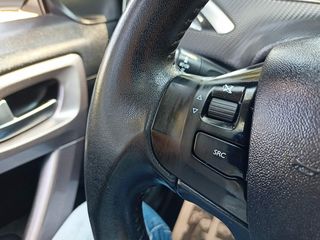 Peugeot 2008 2015 1.2 VTi Style- Panorama-thumb-28