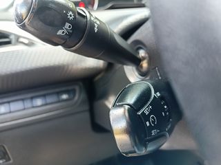 Peugeot 2008 2015 1.2 VTi Style- Panorama-thumb-30