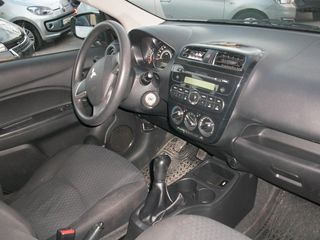 Mitsubishi Space Star 2018-thumb-12