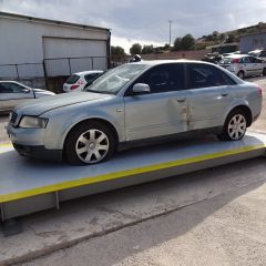 Ουρανός Audi A4 '01 Προσφορά.