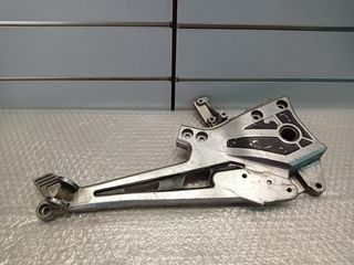 Kawasaki GPZ 900R βάση μαρσπιέ δεξιά -thumb-2